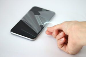 今まで保護フィルムはいらないと思っていたiPhoneユーザーがG-PACKを使うと感動する理由