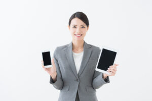 ホコリの多い場所でiPhoneを使うと汚れる