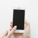 外出中などiPhoneで動画を見るときに感染しないか心配な人に