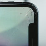 ナイフでも傷つかない!?スマホコーティングの強度とは