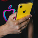 中古スマホが汚いって本当?清潔に使用するための3つの方法を紹介