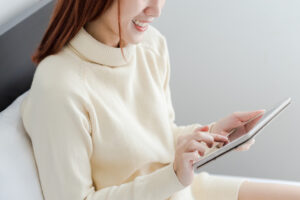 タブレット（iPad）のブルーライトは危険？影響と対策について解説